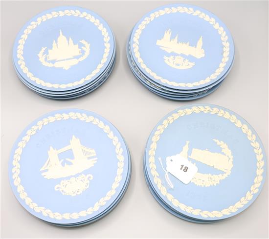 19 Wedgwood Jasperware Christmas plates from 1969